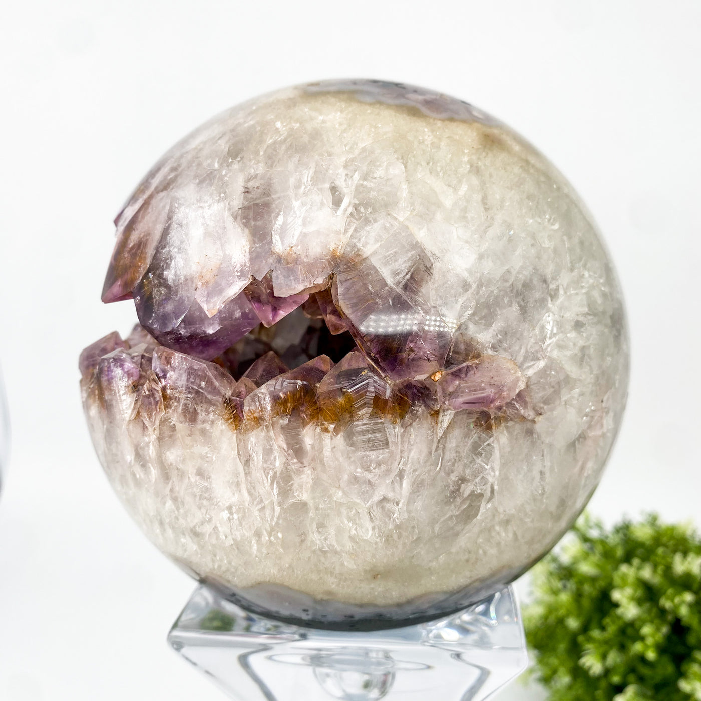 Amethyst sphere with Rutiles