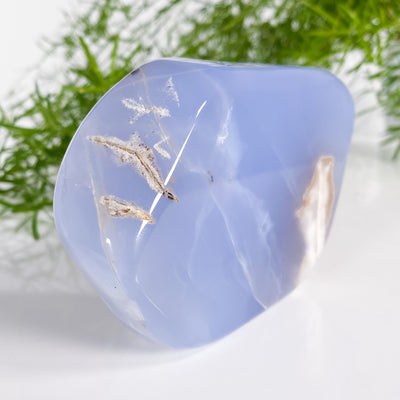Free-Standing Blue Chalcedony for Stability