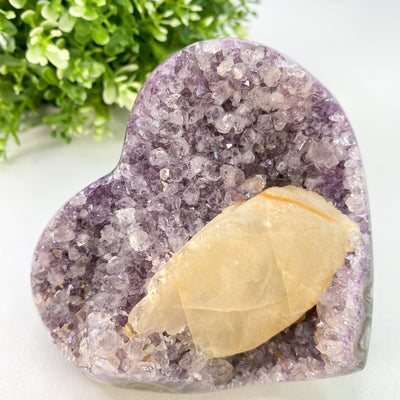 Amethyst heart with Calcite inclusion