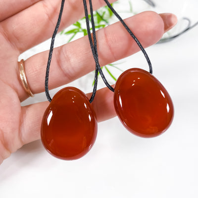 Hand-polished Carnelian Pendant for Self-belief