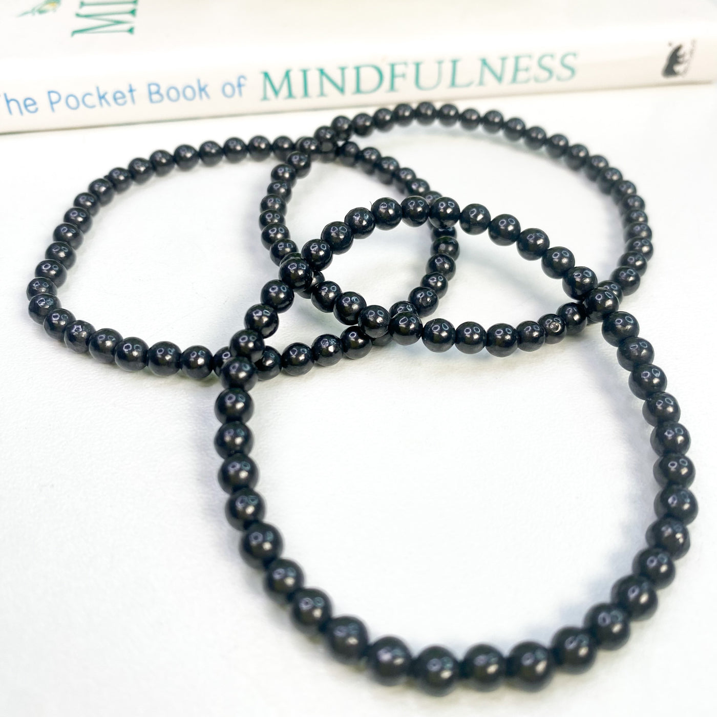 Shungite bracelet for radiation