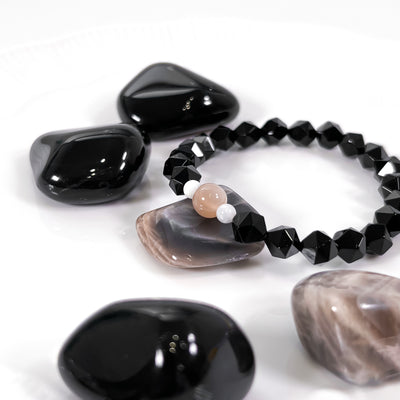 Protecting and Motivating Bracelet for Goal-getters