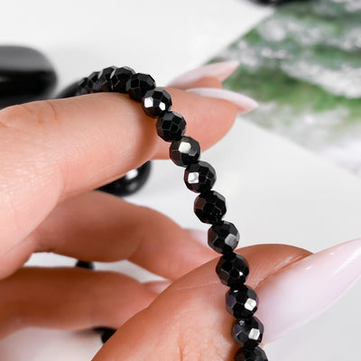 ✨ Faceted Black Spinel Bracelet for Energy Renewal