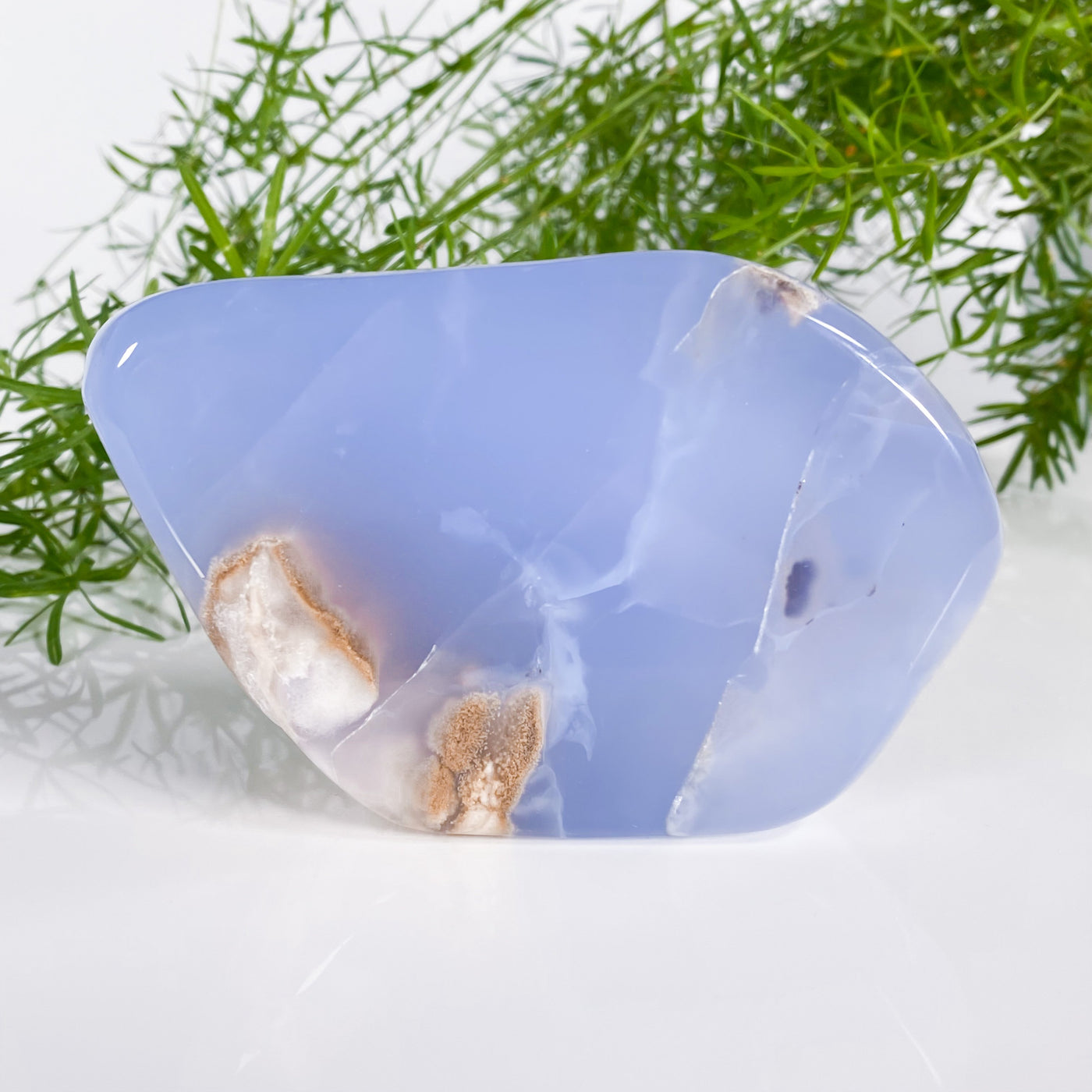Free-Standing Blue Chalcedony for Stability